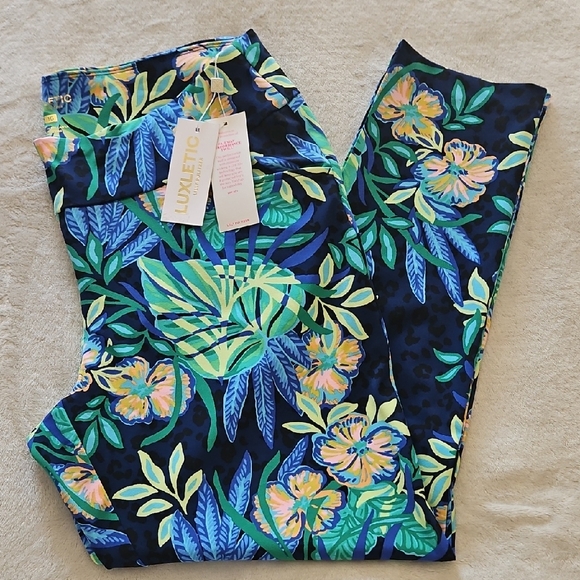 Lilly Pulitzer UPF 50+ Luxletic Corso Pull-on Golf Pant: Navy Tropical: Size- 16